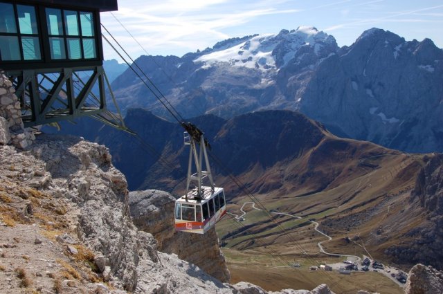 Kabina lanovky s Marmoládou